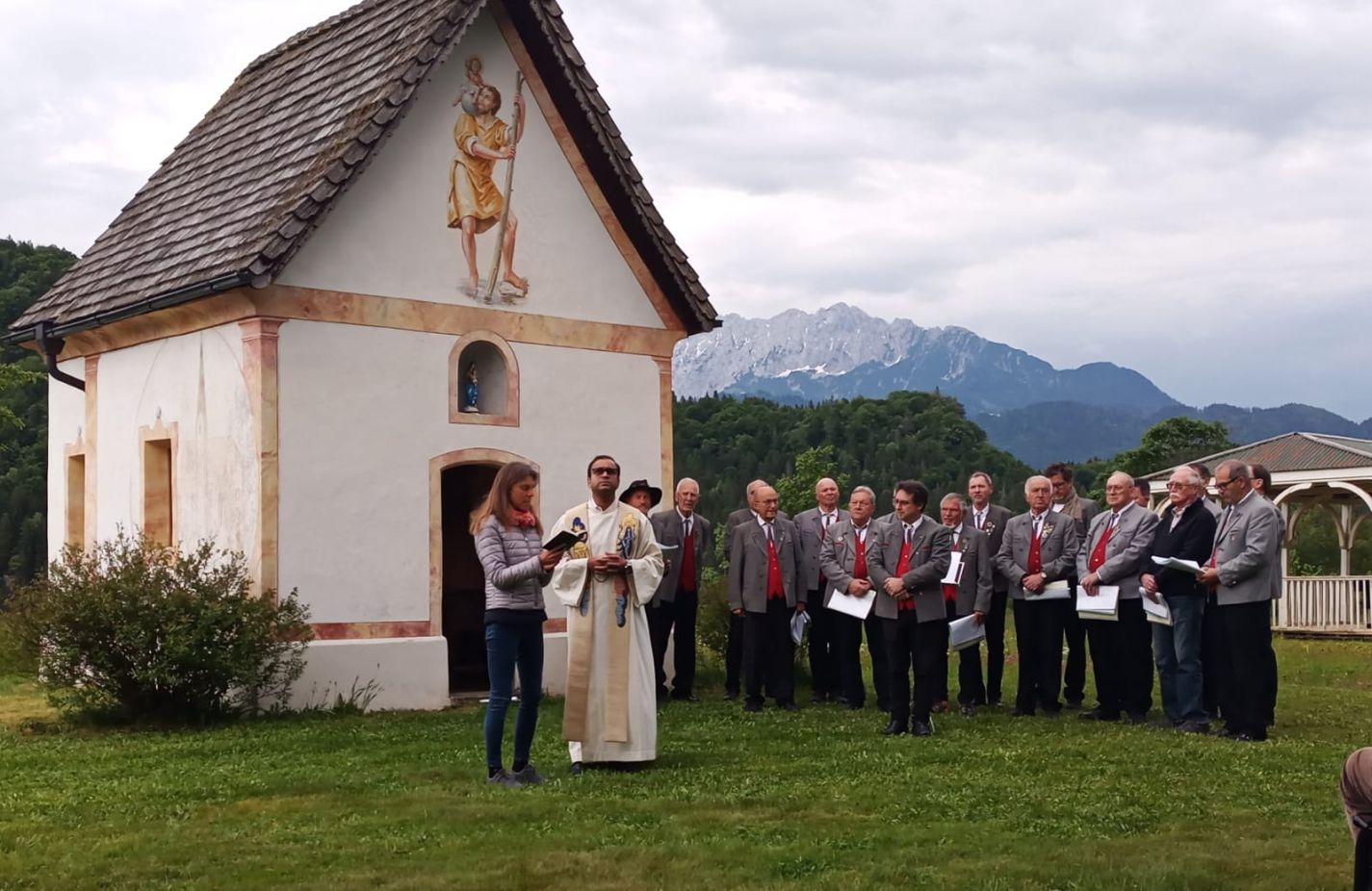 2025-27 Maiandacht Trojer.jpg